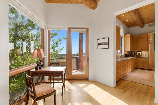1008 S Summit Ridge, Santa Fe, NM 87501