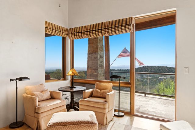1008 S Summit Ridge, Santa Fe, NM 87501
