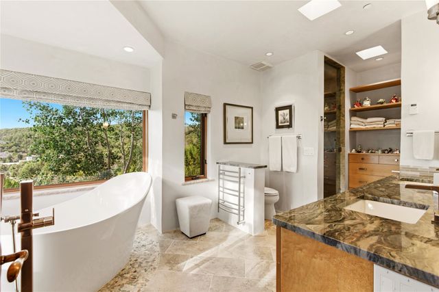 1008 S Summit Ridge, Santa Fe, NM 87501