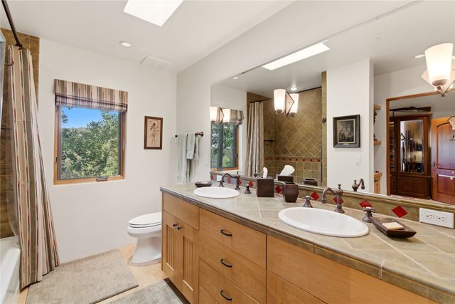 1008 S Summit Ridge, Santa Fe, NM 87501
