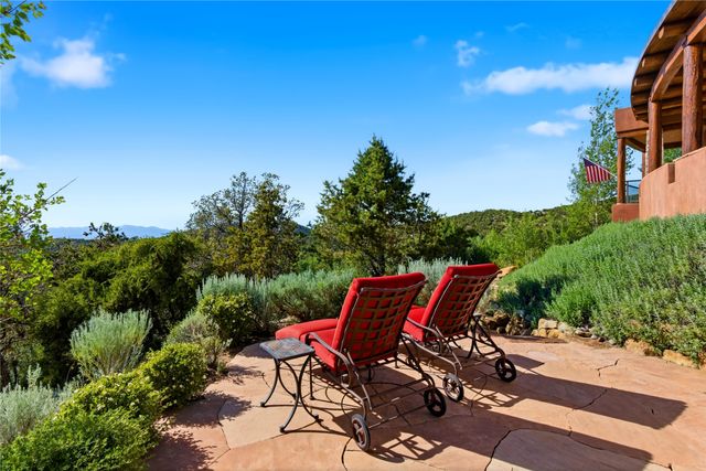 1008 S Summit Ridge, Santa Fe, NM 87501