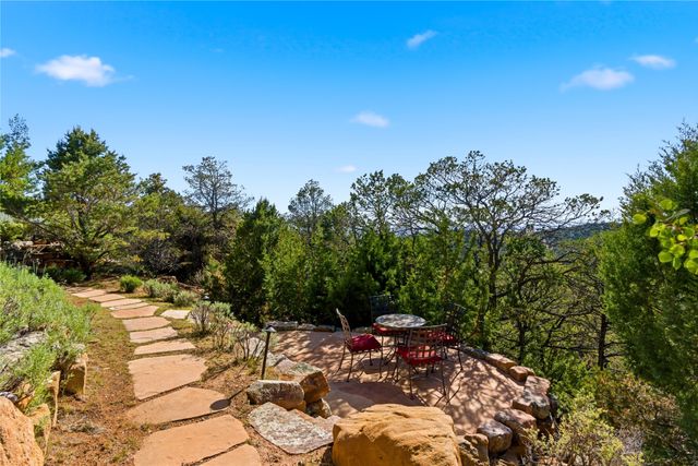 1008 S Summit Ridge, Santa Fe, NM 87501