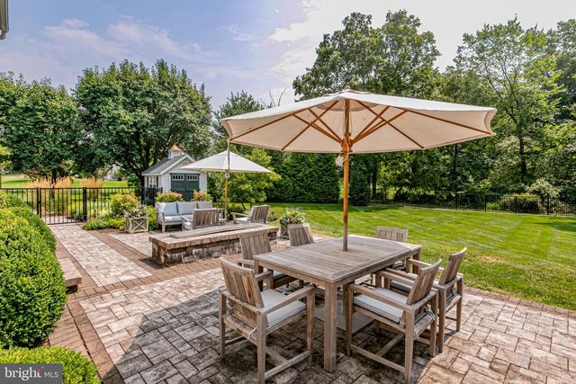 2 MORRIS DR, Princeton, NJ 08540