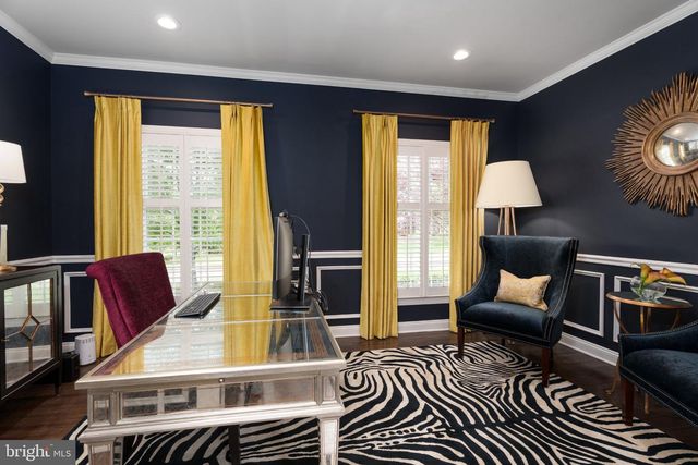 2 MORRIS DR, Princeton, NJ 08540