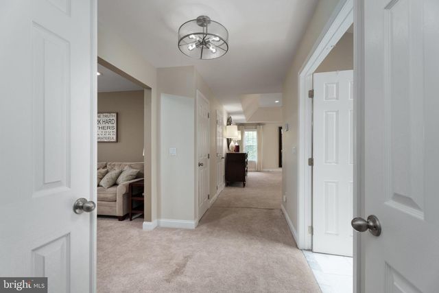 2 MORRIS DR, Princeton, NJ 08540