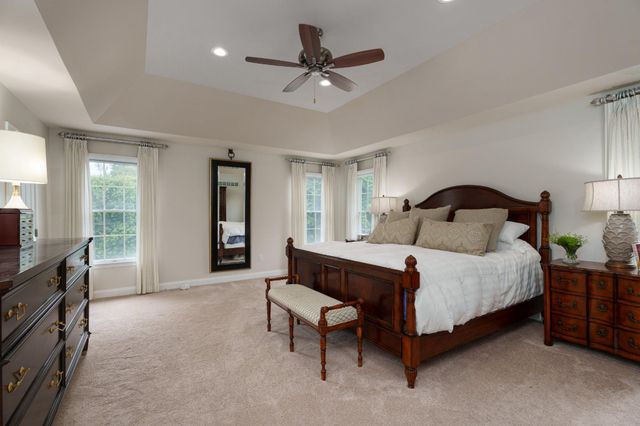 2 MORRIS DR, Princeton, NJ 08540