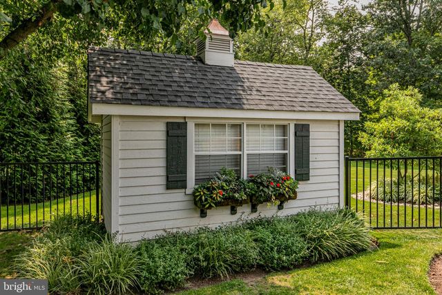 2 MORRIS DR, Princeton, NJ 08540