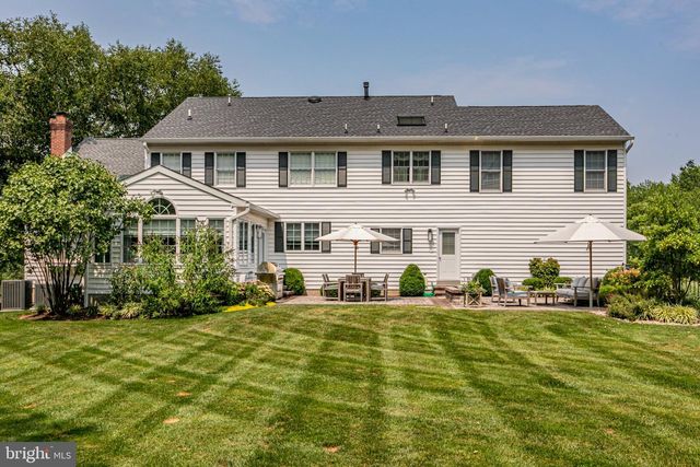 2 MORRIS DR, Princeton, NJ 08540