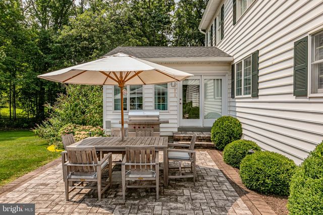 2 MORRIS DR, Princeton, NJ 08540