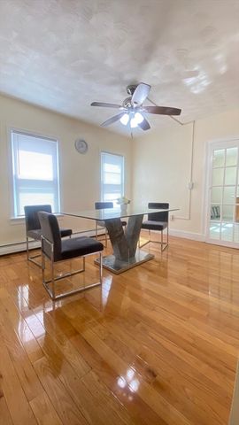 75 Plain St, Lowell, MA 01851
