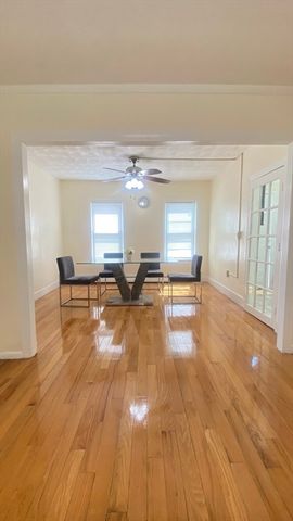 75 Plain St, Lowell, MA 01851