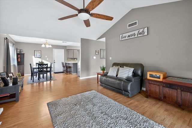 1506 Robinwood Avenue, Clovis, CA 93611