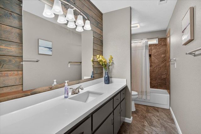 1506 Robinwood Avenue, Clovis, CA 93611