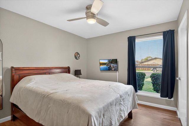 1506 Robinwood Avenue, Clovis, CA 93611