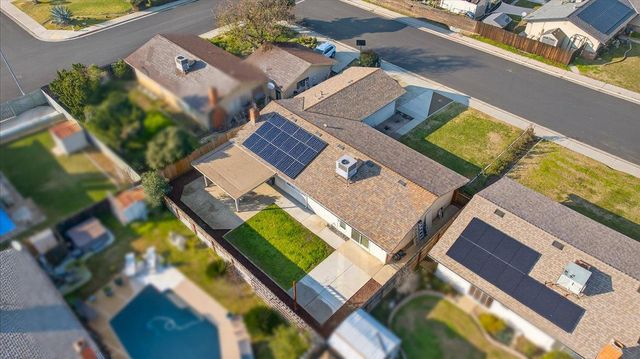 1506 Robinwood Avenue, Clovis, CA 93611