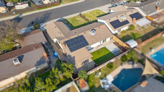 1506 Robinwood Avenue, Clovis, CA 93611