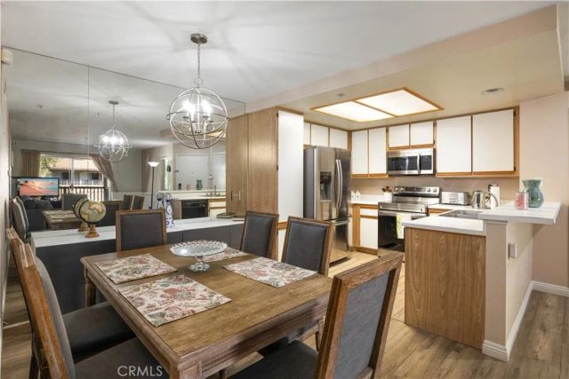 2800 Keller 239, Tustin, CA 92782