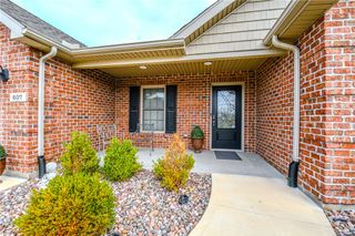 607 W Bentley Circle, Troy, OH 45373