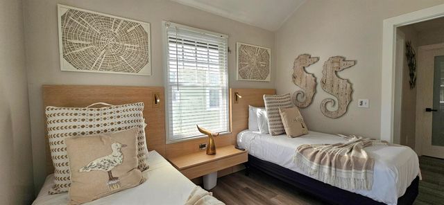 5092 Sunset Village Drive, Duck Key, FL 33050