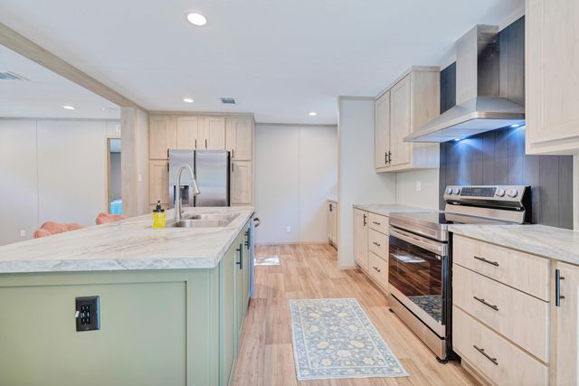1044 Longpoint Road, Cross, SC 29436