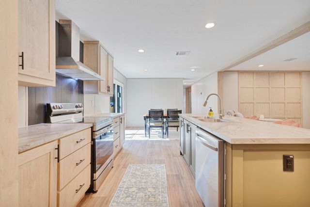 1044 Longpoint Road, Cross, SC 29436