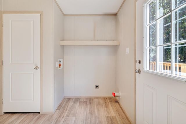 1044 Longpoint Road, Cross, SC 29436