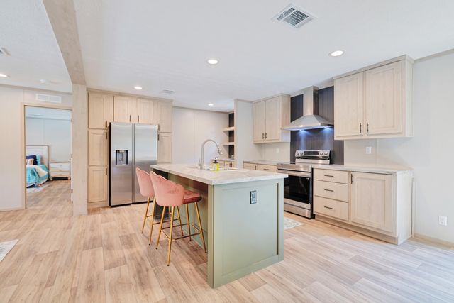 1044 Longpoint Road, Cross, SC 29436