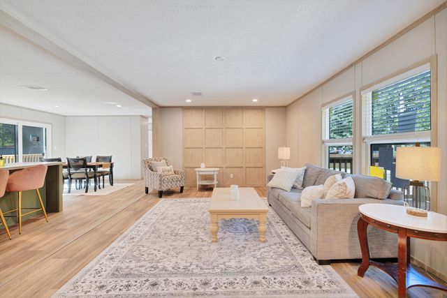 1044 Longpoint Road, Cross, SC 29436