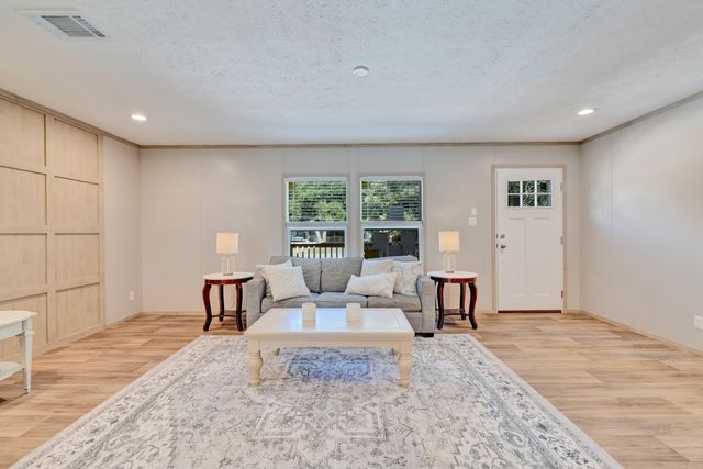 1044 Longpoint Road, Cross, SC 29436