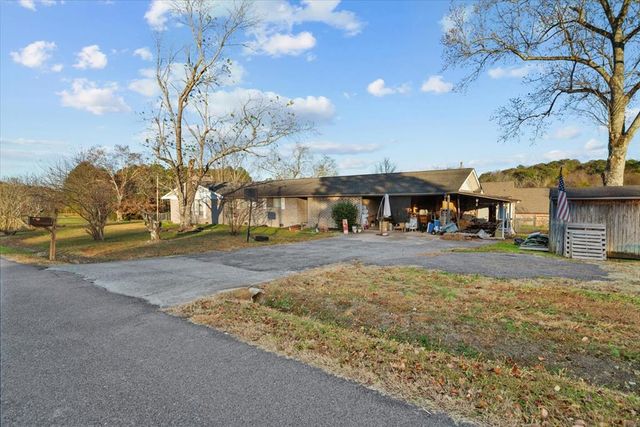 141 S Emerald Drive, Cohutta, GA 30710