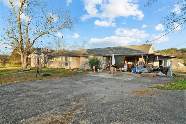 141 S Emerald Drive, Cohutta, GA 30710