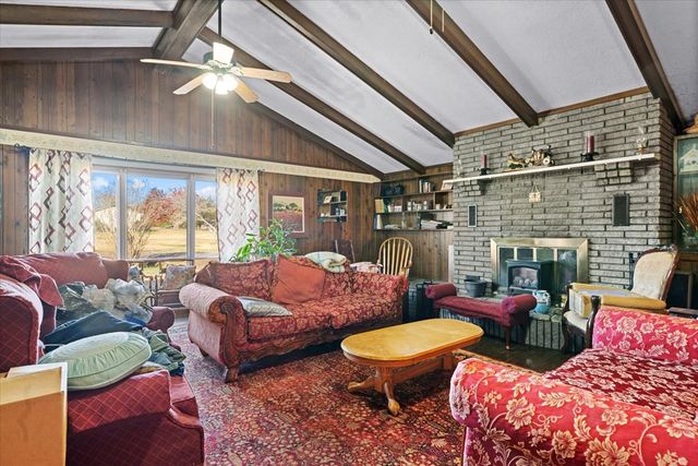 141 S Emerald Drive, Cohutta, GA 30710