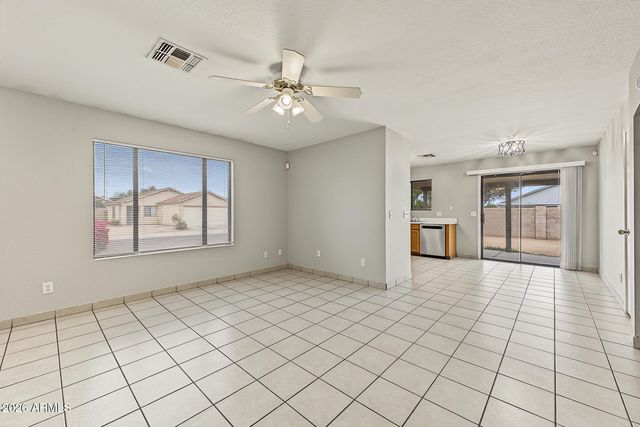 8507 W COLLEGE Drive, Phoenix, AZ 85037