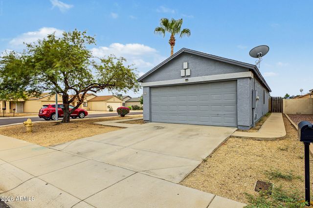 8507 W COLLEGE Drive, Phoenix, AZ 85037