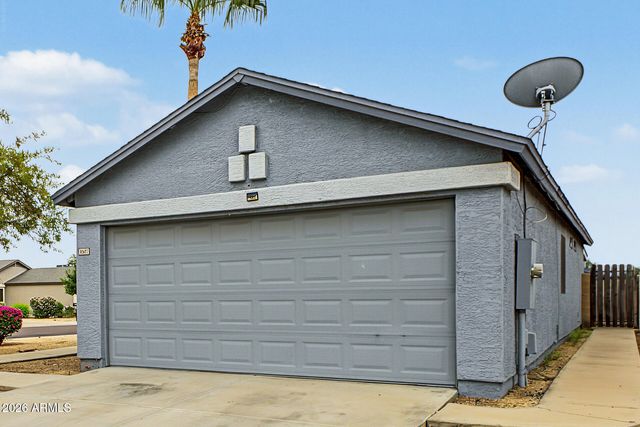 8507 W COLLEGE Drive, Phoenix, AZ 85037