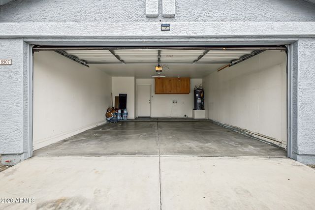 8507 W COLLEGE Drive, Phoenix, AZ 85037