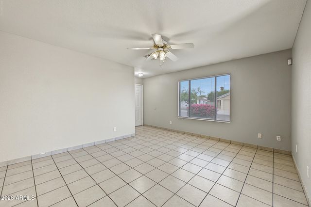 8507 W COLLEGE Drive, Phoenix, AZ 85037