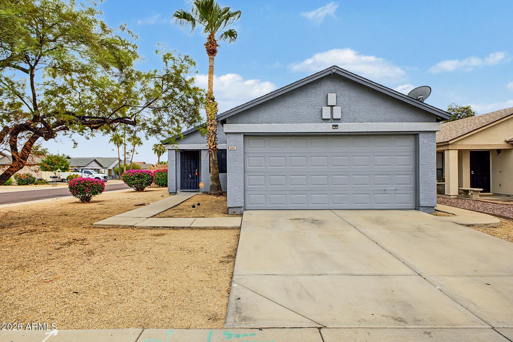 8507 W COLLEGE Drive, Phoenix, AZ 85037