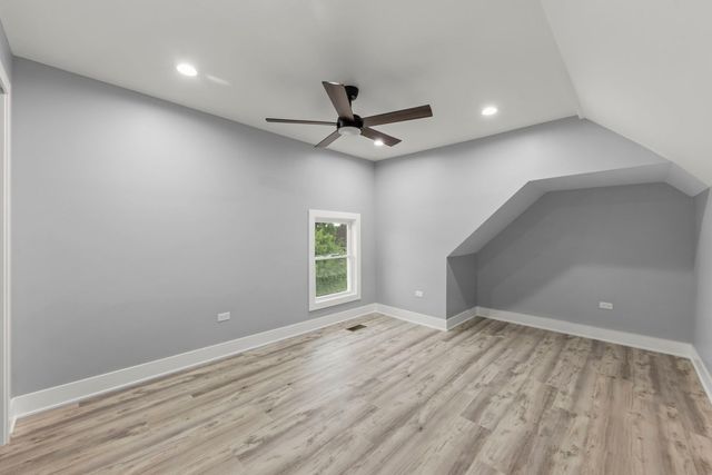 7600 W 60th Street, Summit, IL 60501