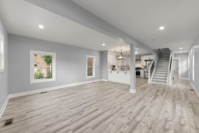 7600 W 60th Street, Summit, IL 60501