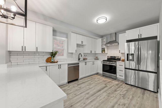 7600 W 60th Street, Summit, IL 60501