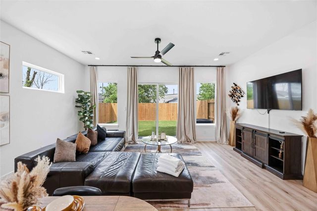 8102 Cannon Street A, Houston, TX 77051
