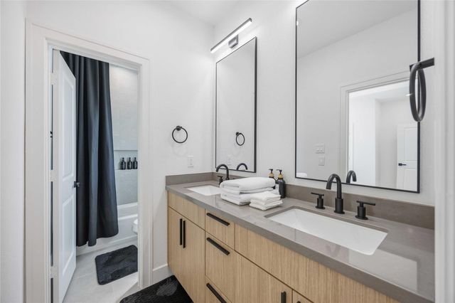 8102 Cannon Street A, Houston, TX 77051