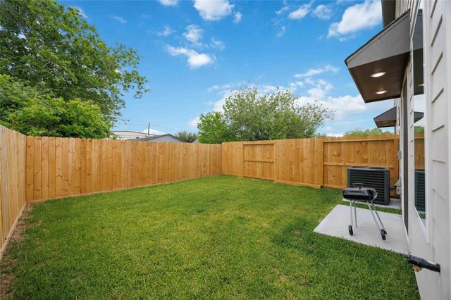 8102 Cannon Street A, Houston, TX 77051