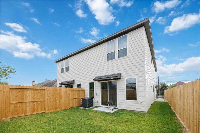 8102 Cannon Street A, Houston, TX 77051