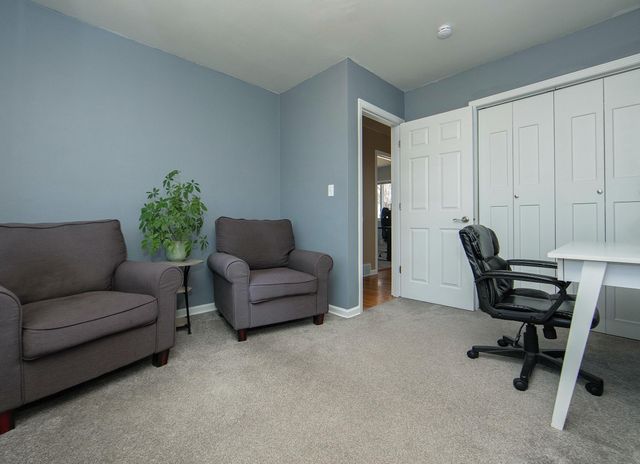 2519 Valley Park Drive, Cedar Falls, IA 50613