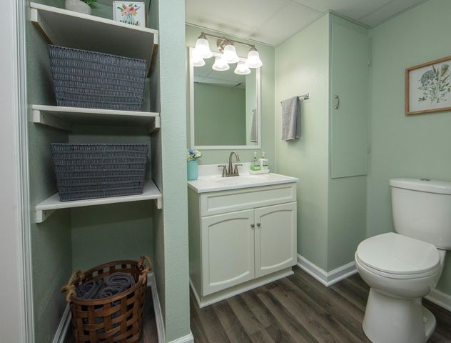 2519 Valley Park Drive, Cedar Falls, IA 50613