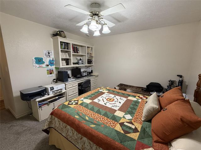 108 Meadow Drive, Schulenburg, TX 78956