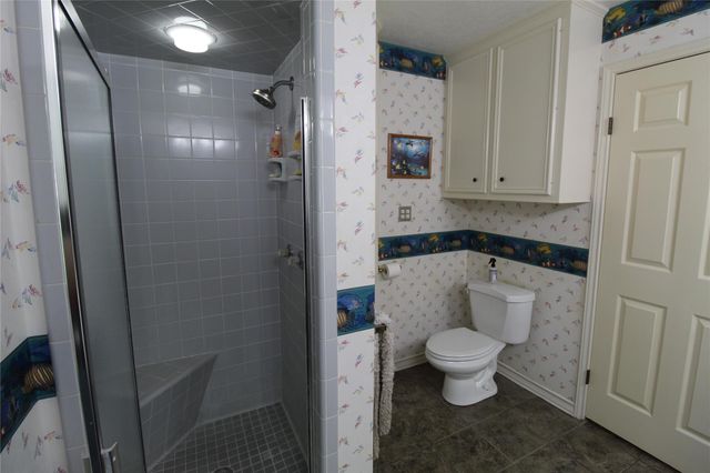 108 Meadow Drive, Schulenburg, TX 78956