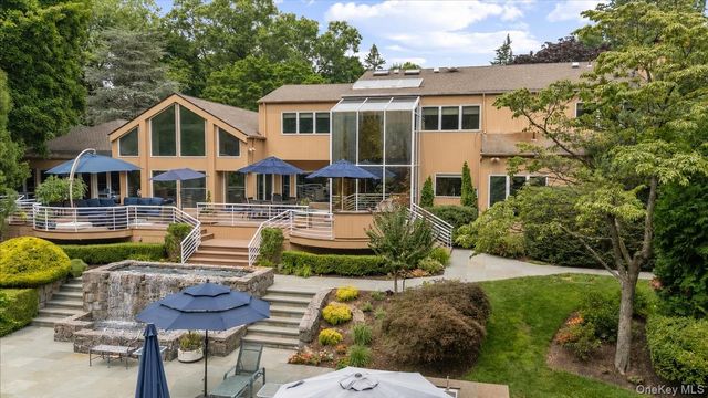 24 Emerson Road, Brookville, NY 11545